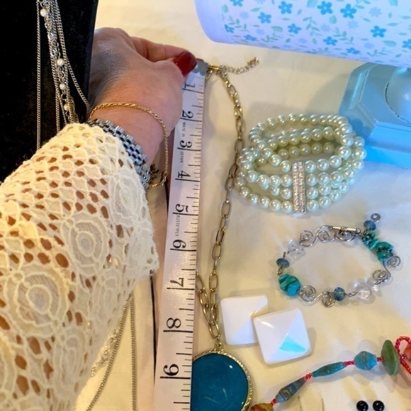 💐5/25 17 item bundle lot resell wrapped paper silver wire wrap modern vintage - Picture 13 of 15